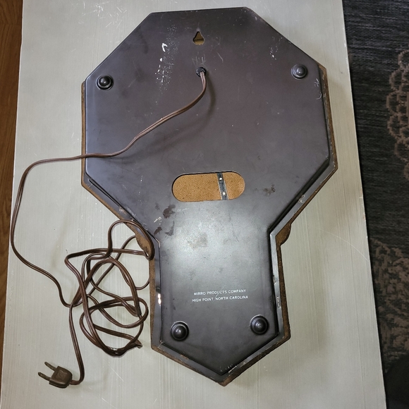 Vintage 70s Coca-Cola Wood Look Plastic Regulator Clock - Picture 5 of 10